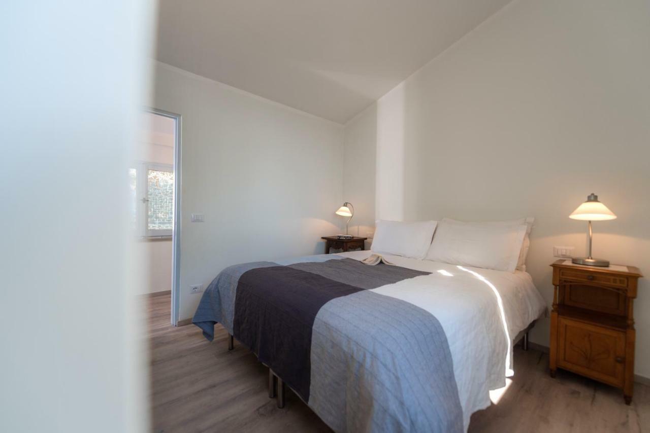 דירות Monte del Lago The Loft מראה חיצוני תמונה