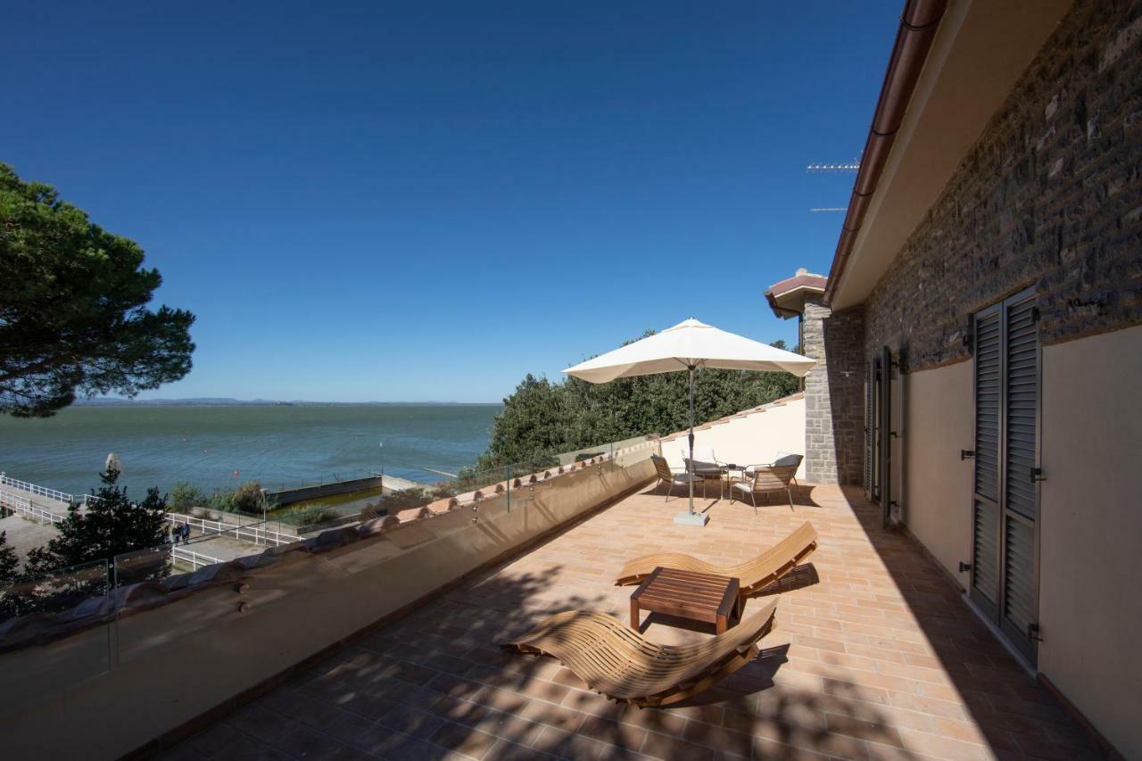 דירות Monte del Lago The Loft מראה חיצוני תמונה